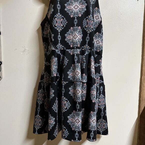 Mossimo Women's Dress Sleeveless Size XXL Floral Black Knee Length A-Line - Picture 3 of 10